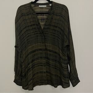 Vince Silk Over Sized Button Front Green Blouse XS